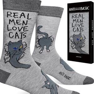 NWT Men’s Cat Socks